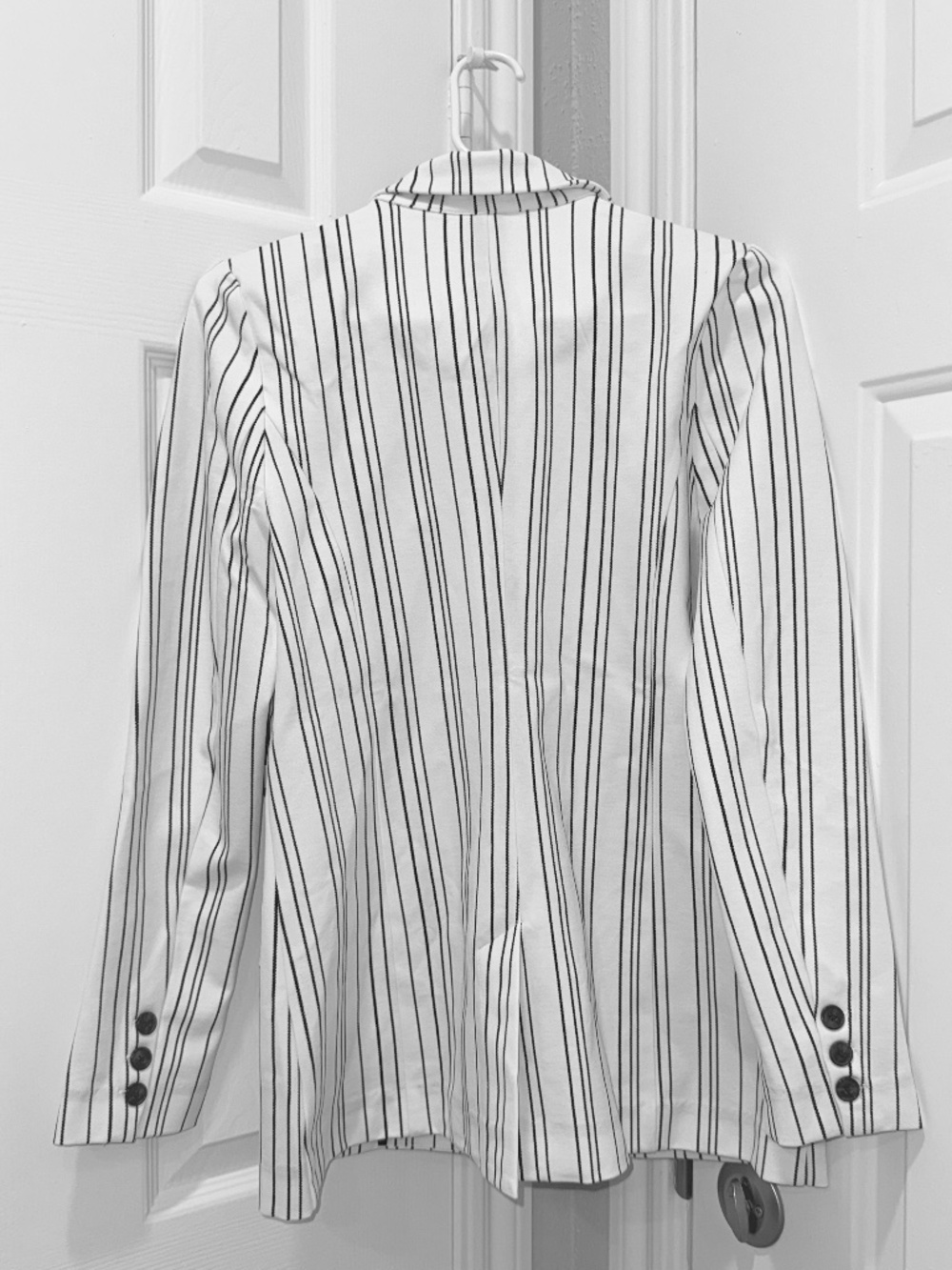 NWT Liverpool Los Angeles Pinstripe Blazer in XS - Picture 5 of 7